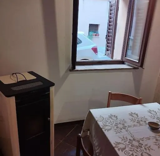 La Taverna Sotto La Torre マッサ・マリッティマ