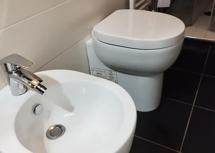 La Taverna Sotto La Torre アパート マッサ・マリッティマ